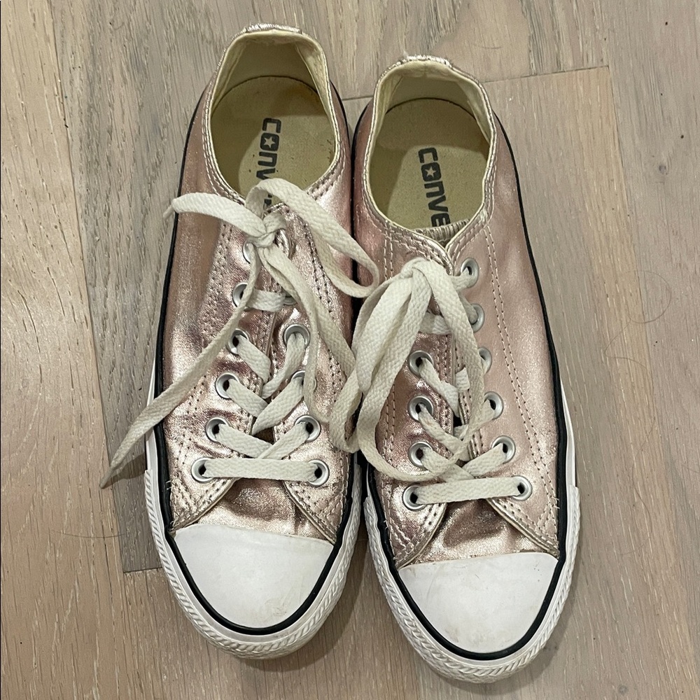Converse Shiny Rose Sneakers